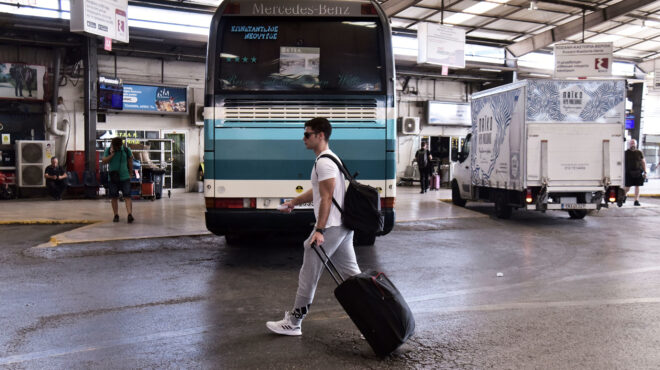 εντός-και-εκτός-η-ντόρα-και-η-διπλωματί-562659298