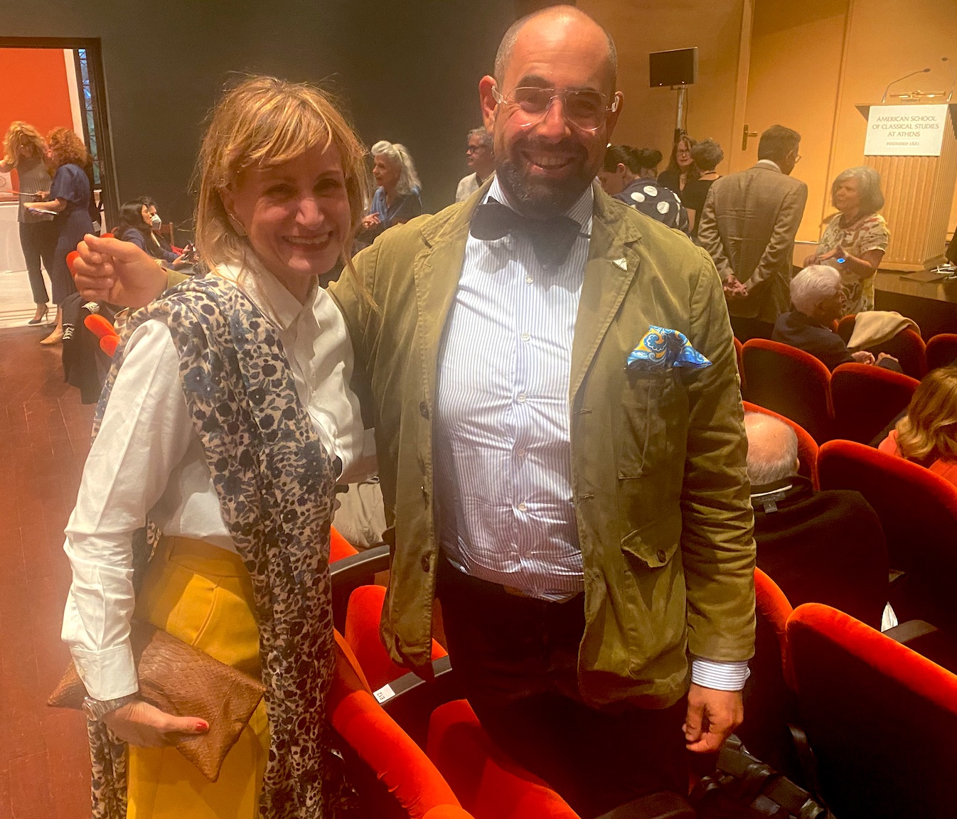 H Αθήνα υποδέχθηκε με ενθουσιασμό τη μεταφράστρια του Ομήρου, Εμιλι Γουίλσον-3