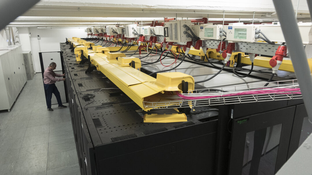 στα-άδυτα-του-data-center-της-ψηφιακής-διακυβέρ-562693912