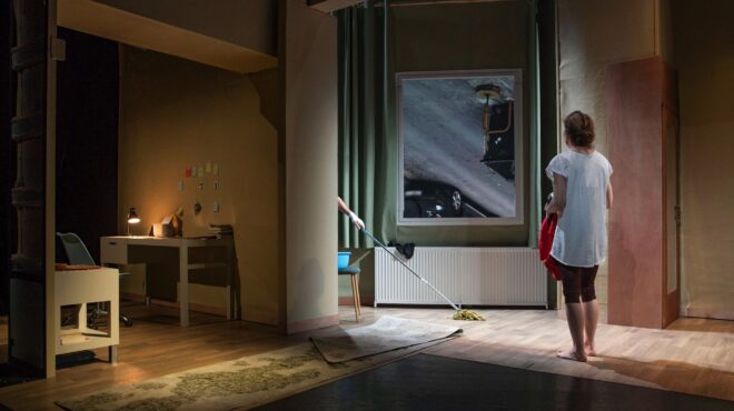 οταν-η-ζωή-μπαίνει-στο-σπίτι-562685956