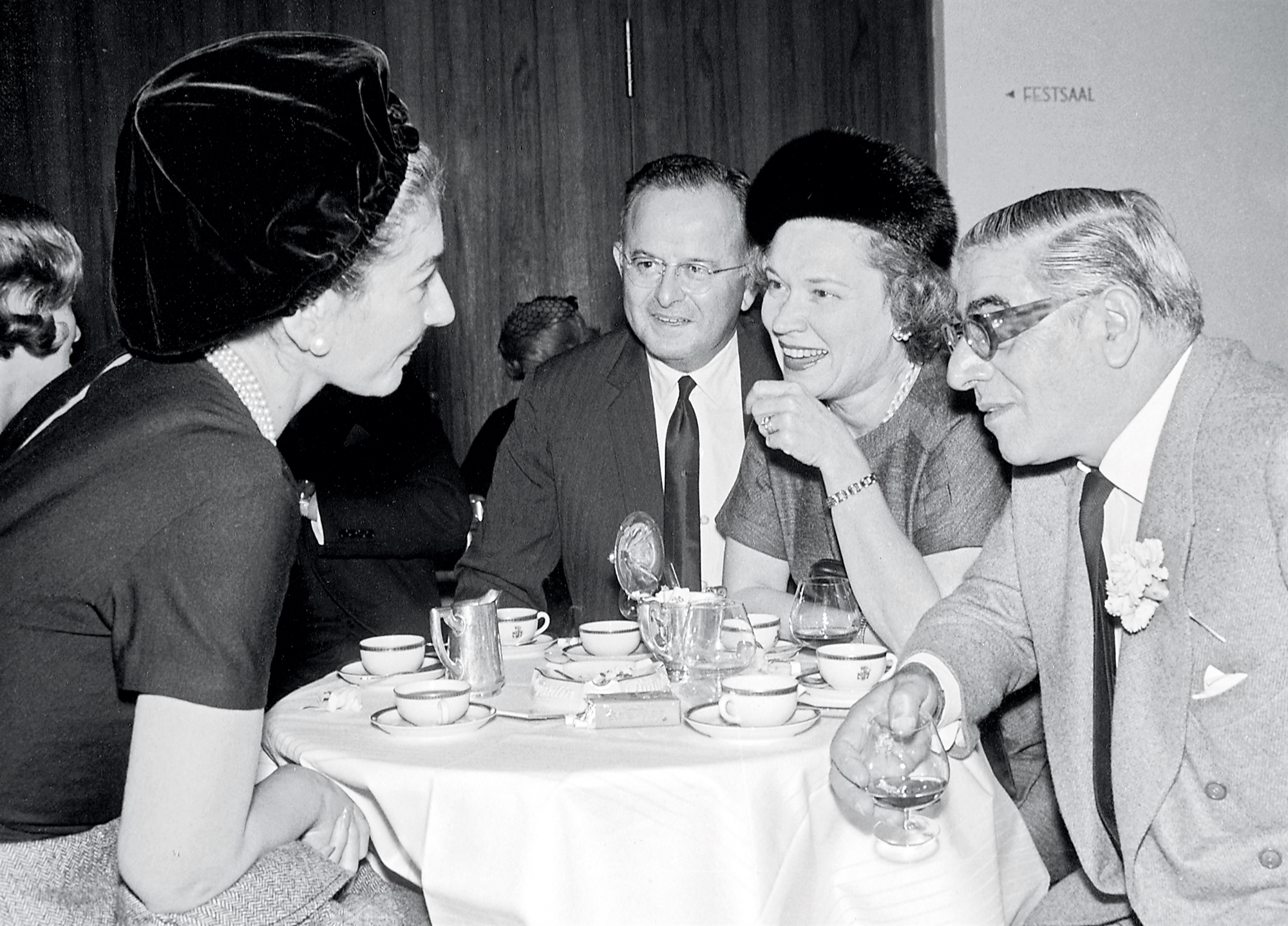 Η ιστορία της αυτοκρατορίας του Ωνάση-3