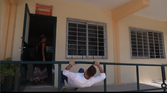 ο-κασσελάκης-λογοτεχνικός-ήρωας-562659049