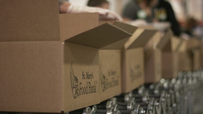 από-την-τράπεζα-στο-τραπέζι-562685878