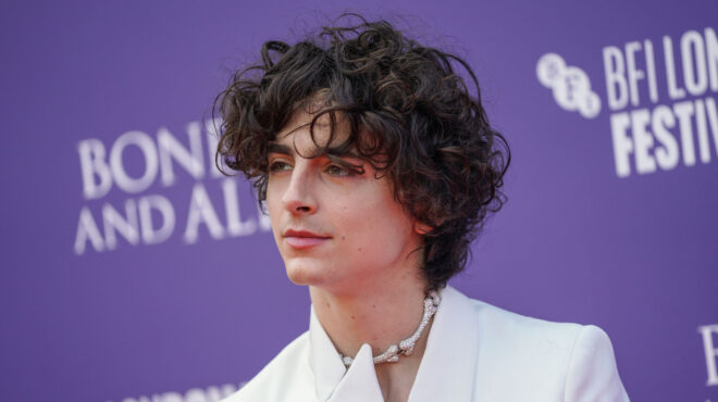 χορός-χρώματα-και-σοκολάτα-στο-νέο-τρ-562669543