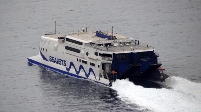 μέση-ανατολή-με-ελληνικό-ταχύπλοο-η-με-562674547