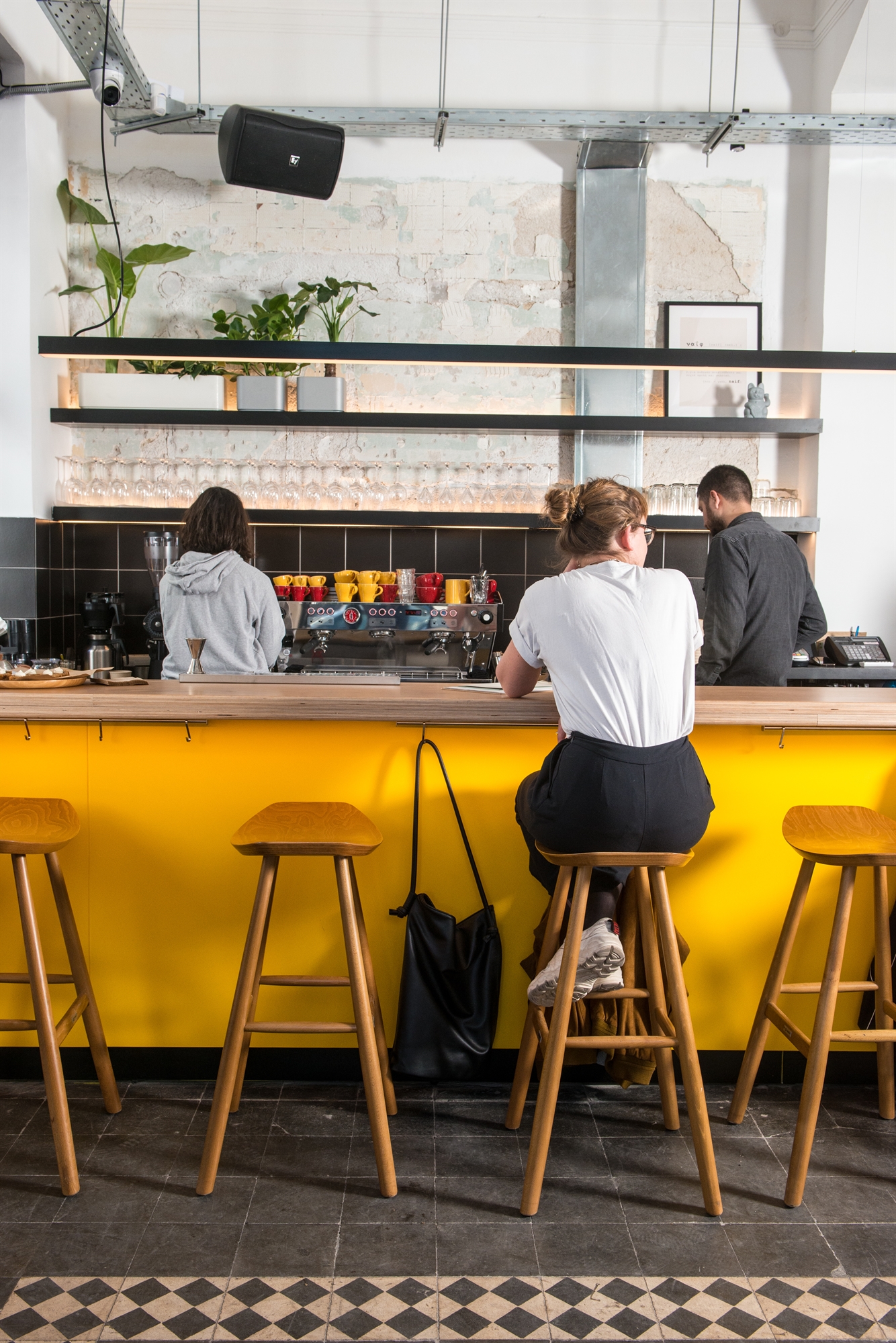 Η «πράσινη» πλατεία Αρμενίων, ο «νέος» Νέος Κόσμος και η απέναντι εκκρεμότητα-2