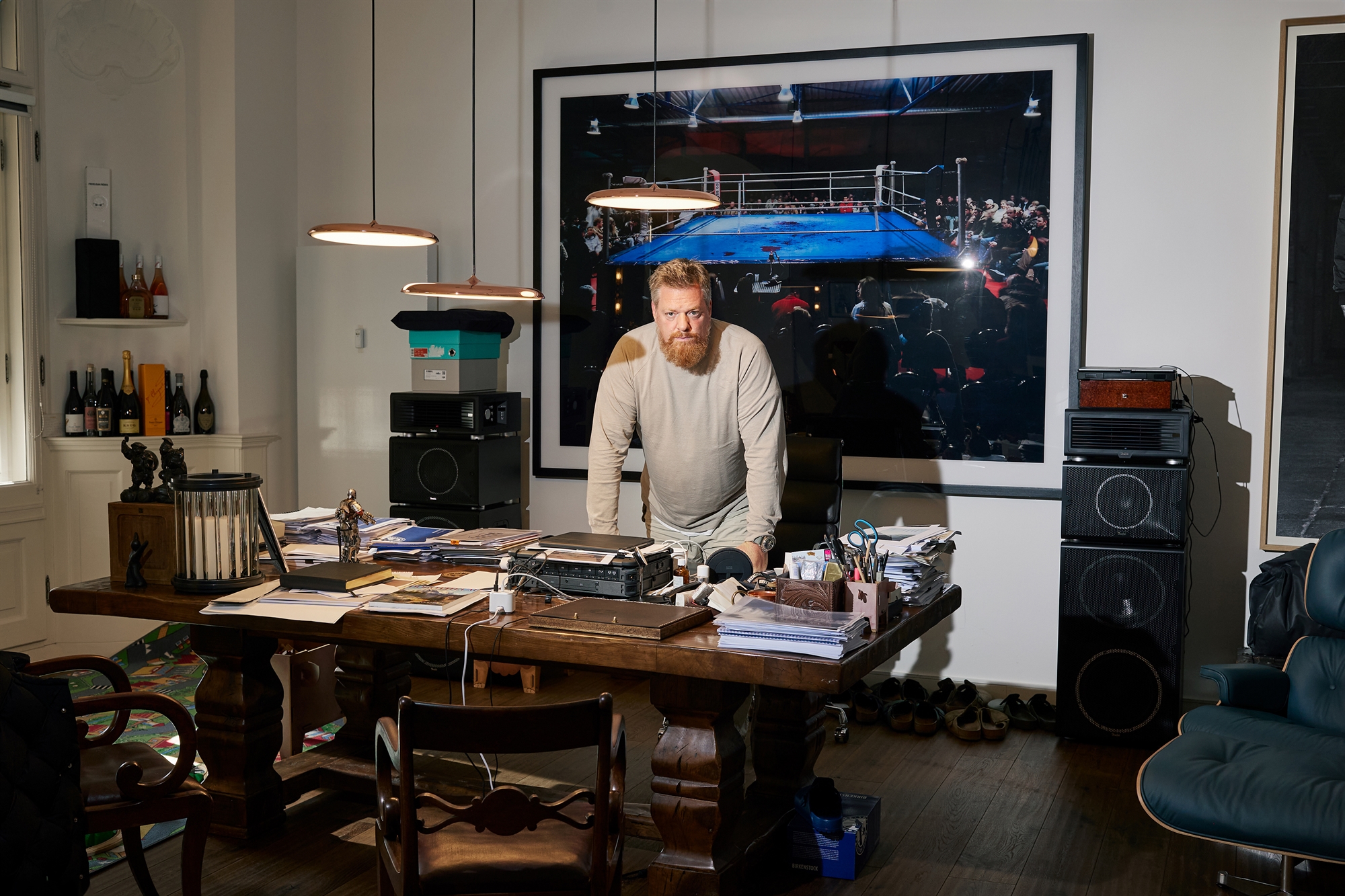 Από τους χίπηδες στο χρηματιστήριο της Γουόλ Στριτ – Τα ανατομικά σανδάλια που έγιναν μόδα-1