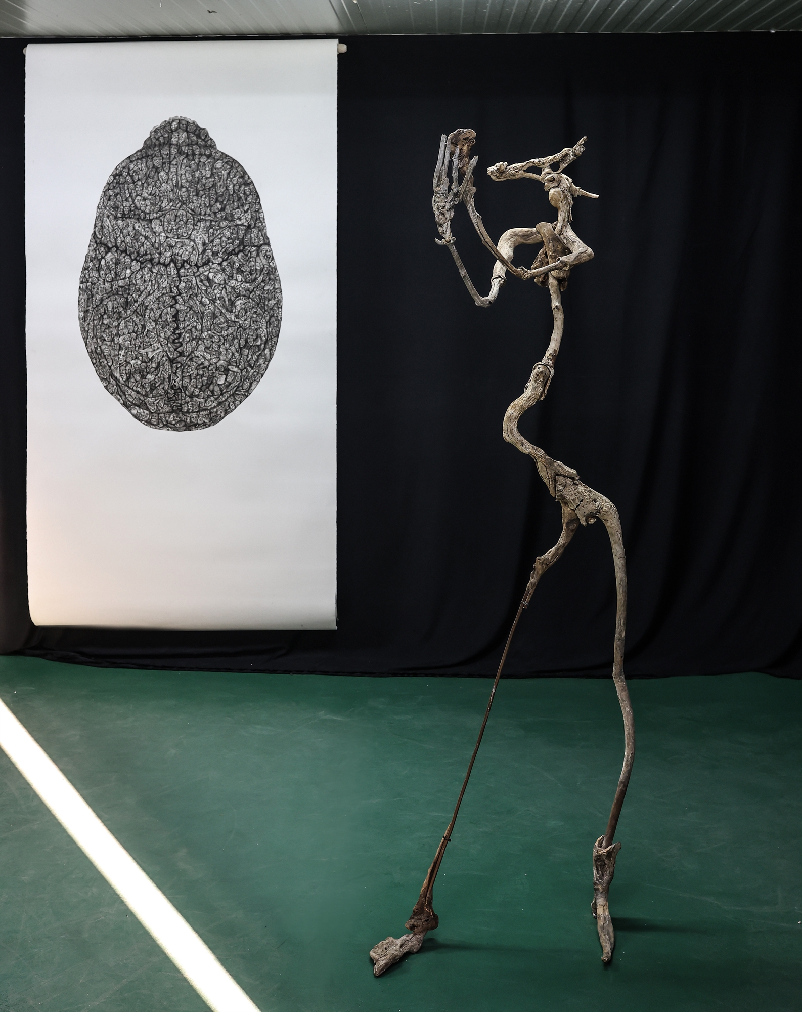 Σύγχρονη τέχνη στον Ελαιώνα: Μάλερ, και ταύροι σε σπασμένη άσφαλτο-1