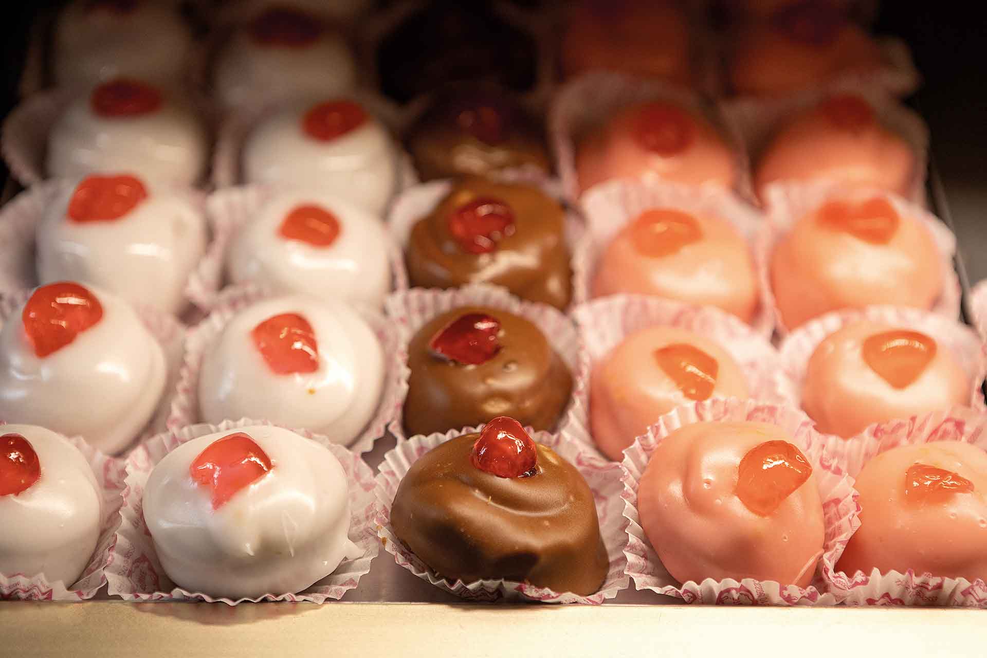 Πού τρώμε τα πιο νόστιμα ρετρό γλυκά της Αθήνας-5