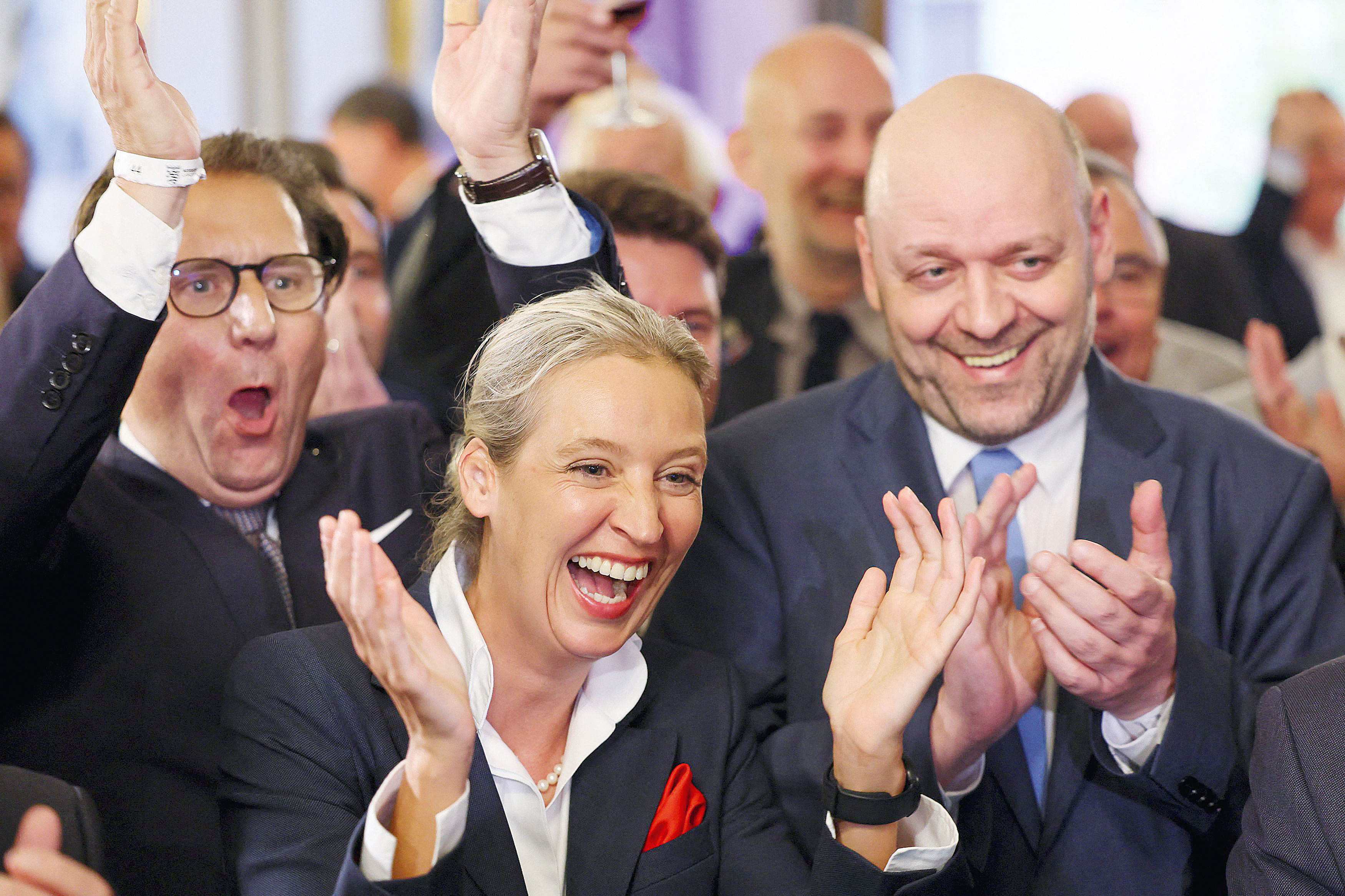 Διαβάστε στην «Καθημερινή της Κυριακής»-4