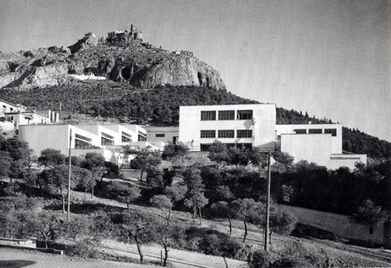 Το πληγωμένο σχολείο του Πικιώνη-4