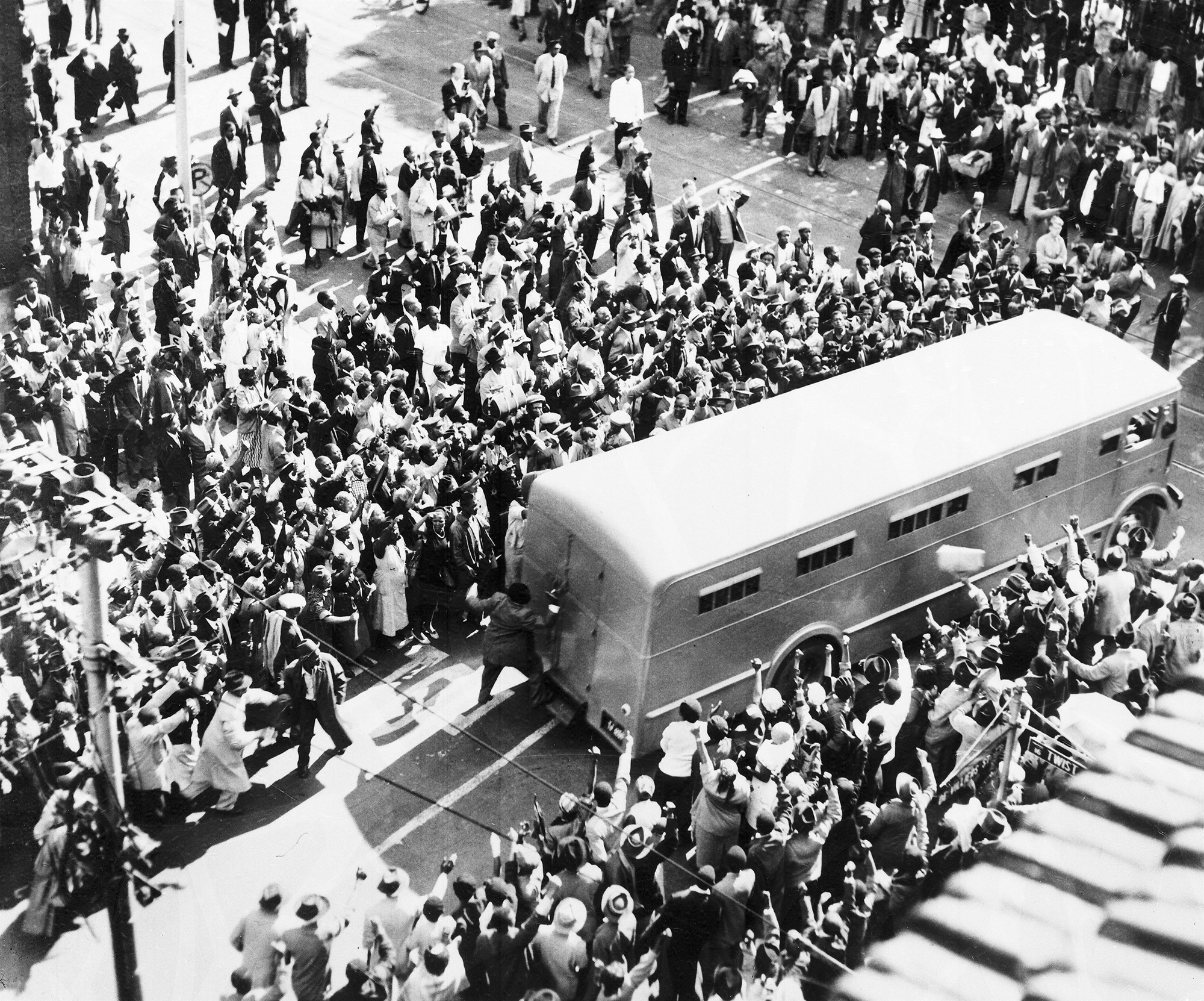 Νέλσον Μαντέλα: Ηγέτης – σύμβολο κατά του απαρτχάιντ-8