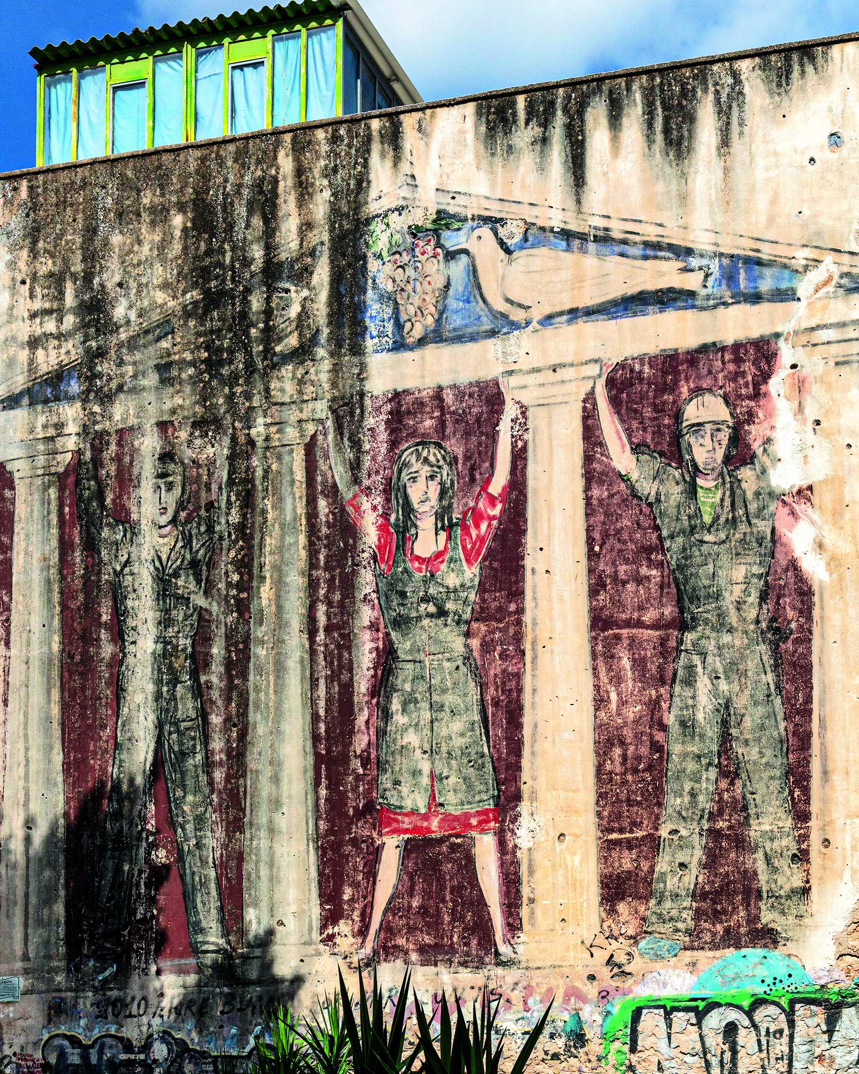 Στην Καισαριανή οι άνθρωποι λένε ακόμα «καλημέρα» απ’ το παράθυρο-7