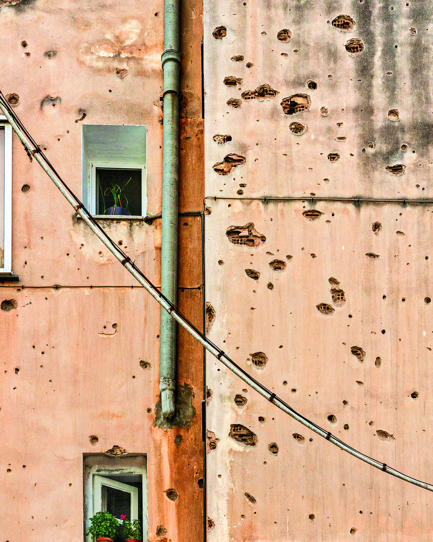 Στην Καισαριανή οι άνθρωποι λένε ακόμα «καλημέρα» απ’ το παράθυρο-6