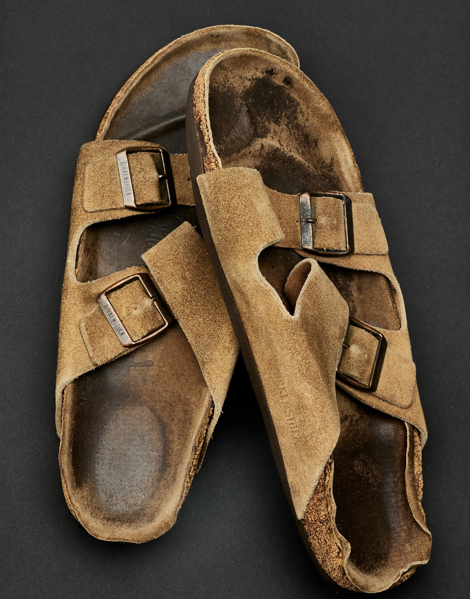 Από τους χίπηδες στο χρηματιστήριο της Γουόλ Στριτ – Τα ανατομικά σανδάλια που έγιναν μόδα-2