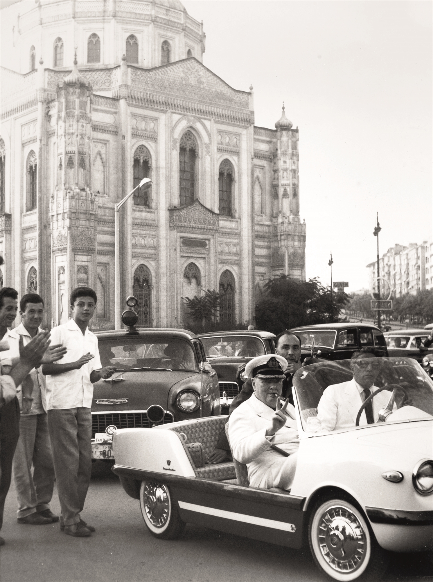 Η ιστορία της αυτοκρατορίας του Ωνάση-9