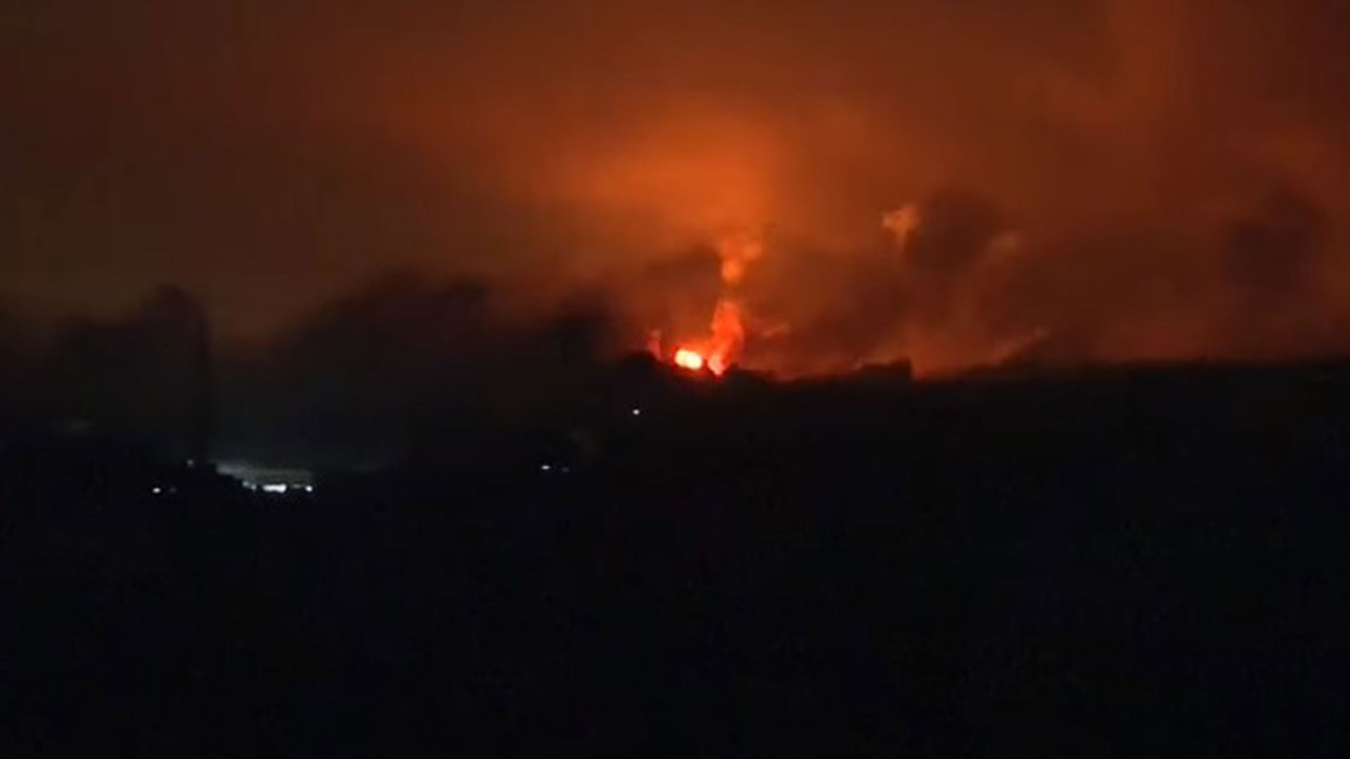 Το Ισραήλ επεκτείνει τις χερσαίες επιχειρήσεις – Ψηφιακό μπλακ άουτ και σφυροκόπημα στη Γάζα-1