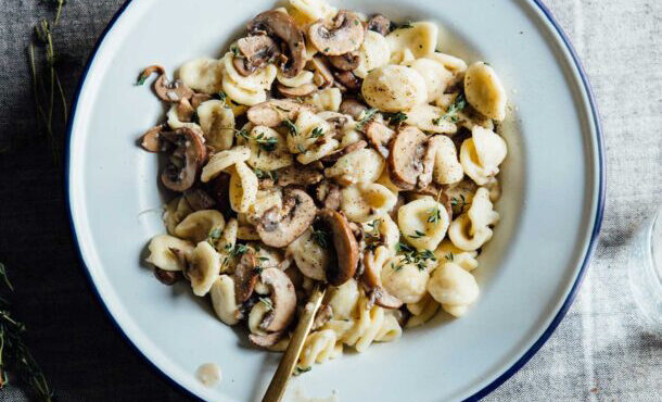 γκόγκλιες-με-μανιτάρια-και-κρέμα-τυρι-562677580