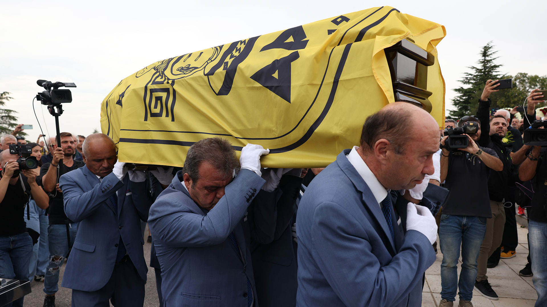 Θεσσαλονίκη: Το τελευταίο «αντίο» στον Γιάννη Ιωαννίδη-7