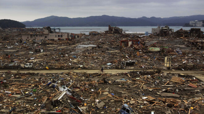 βάφτιζαν-το-τσουνάμι-με-άλλες-λέξει-562650664