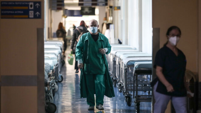 κορωνοϊός-τα-νέα-στοιχεία-για-θανάτου-562694701