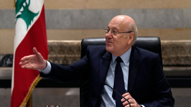 διπλωματικός-πυρετός-στο-τρίγωνο-λιβ-562675639