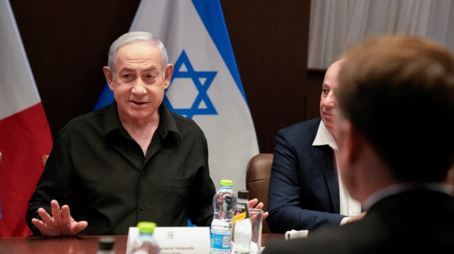 μακρόν-ο-διεθνής-συνασπισμός-κατά-του-562689856