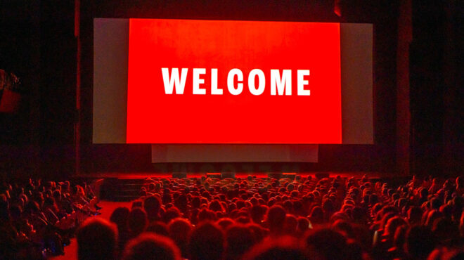 οι-νύχτες-πρεμιέρας-λίγο-πριν-τα-30-το-562657057