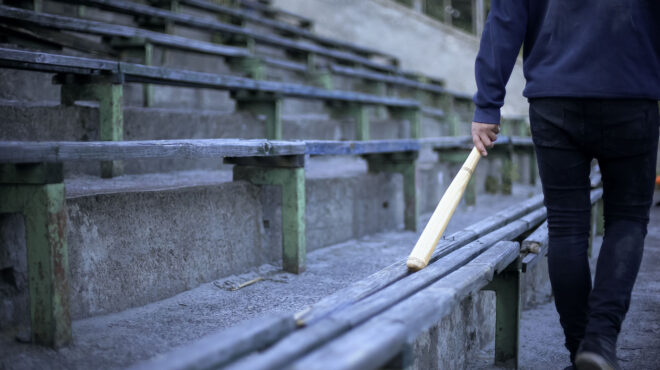 αγρια-βράδια-στα-στενά-της-κηφισιάς-562675012