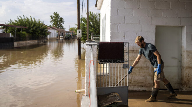 ολοένα-και-πιο-γόνιμο-το-έδαφος-για-πυρ-562666543