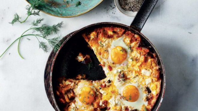 πολίτικο-σφουγγάτο-με-πιπεριές-και-με-562667398