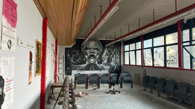 επιχείρηση-της-ελ-ασ-στο-πολυτεχνείο-562686691