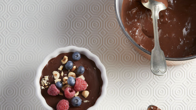 πουτίγκα-σοκολάτας-με-φουντούκι-562650700