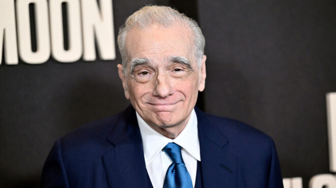 από-εδώ-ο-μάρτιν-και-από-εδώ-ο-κύριος-σκ-562679335