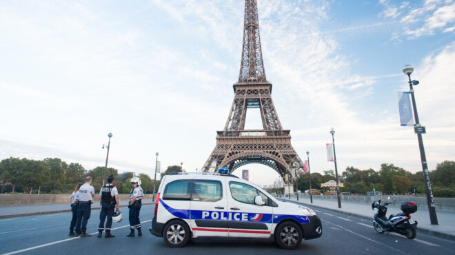 παρίσι-μέτρα-ασφαλείας-σε-μουσεία-και-562677463
