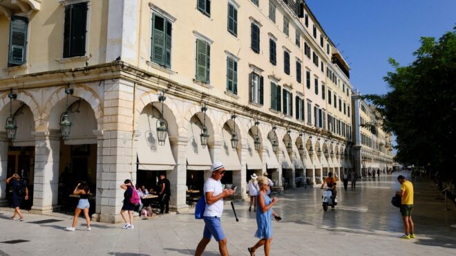 πολλές-χώρες-της-ευρώπης-είχαν-τον-θερ-562647604