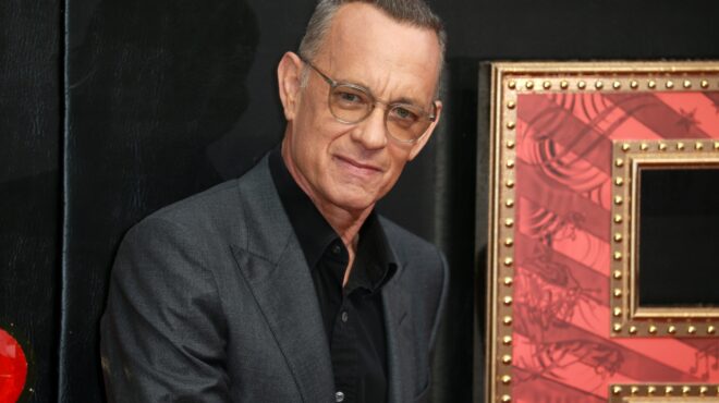 ο-τομ-χανκς-προειδοποιεί-ότι-ψεύτικη-562647967