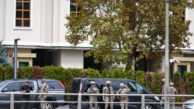 επιχείρηση-σκούπα-στην-τουρκία-σύλ-562649920