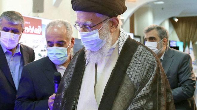 χαμενεΐ-ποντάρουν-σε-άλογο-που-χάνει-562650325