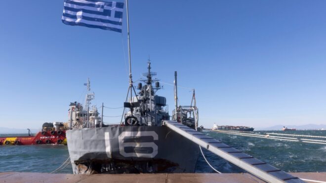 βέλος-μάχη-για-να-μη-βυθιστεί-το-αντι-562737967