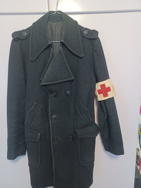 μια-χλαίνη-αδειανή-από-εκείνη-την-ελλ-562732900