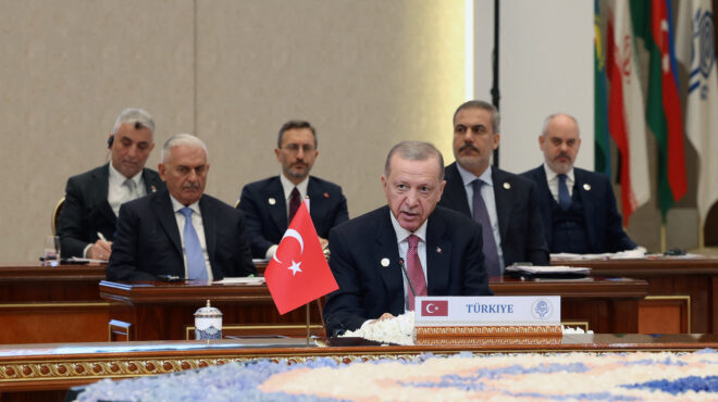 σκληρές-μάχες-στην-καρδιά-της-γάζας-562718620