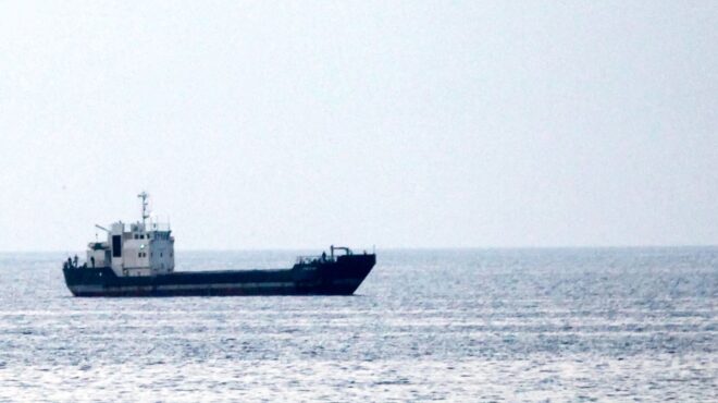 προσάραξη-φορτηγού-πλοίου-στη-λάρυμν-562711303