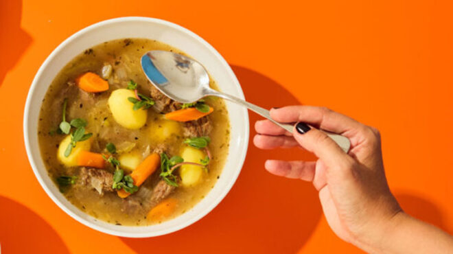 κρεατόσουπα-στη-χύτρα-με-λαχανικά-και-562744597