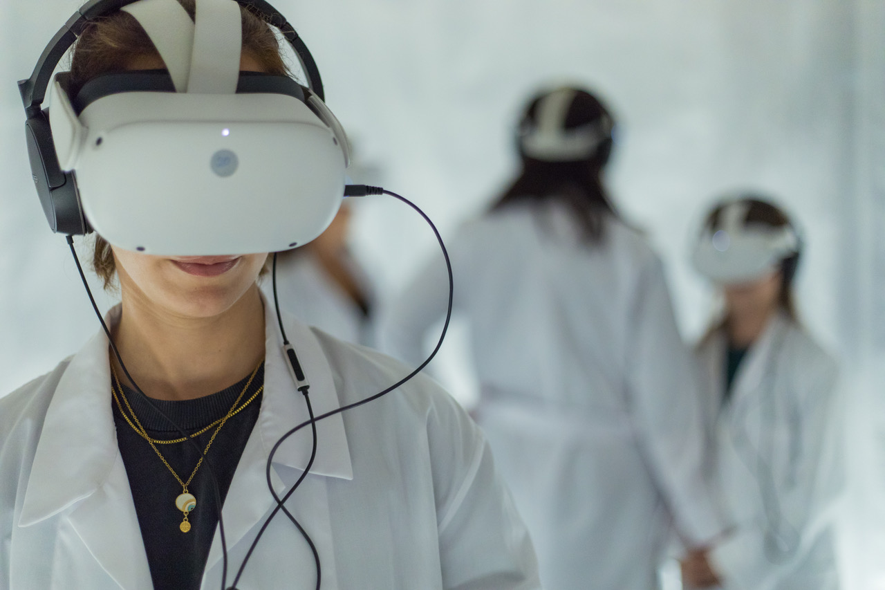 Μουσείο Μπενάκη: White Dwarf (Λευκός Νάνος)-3