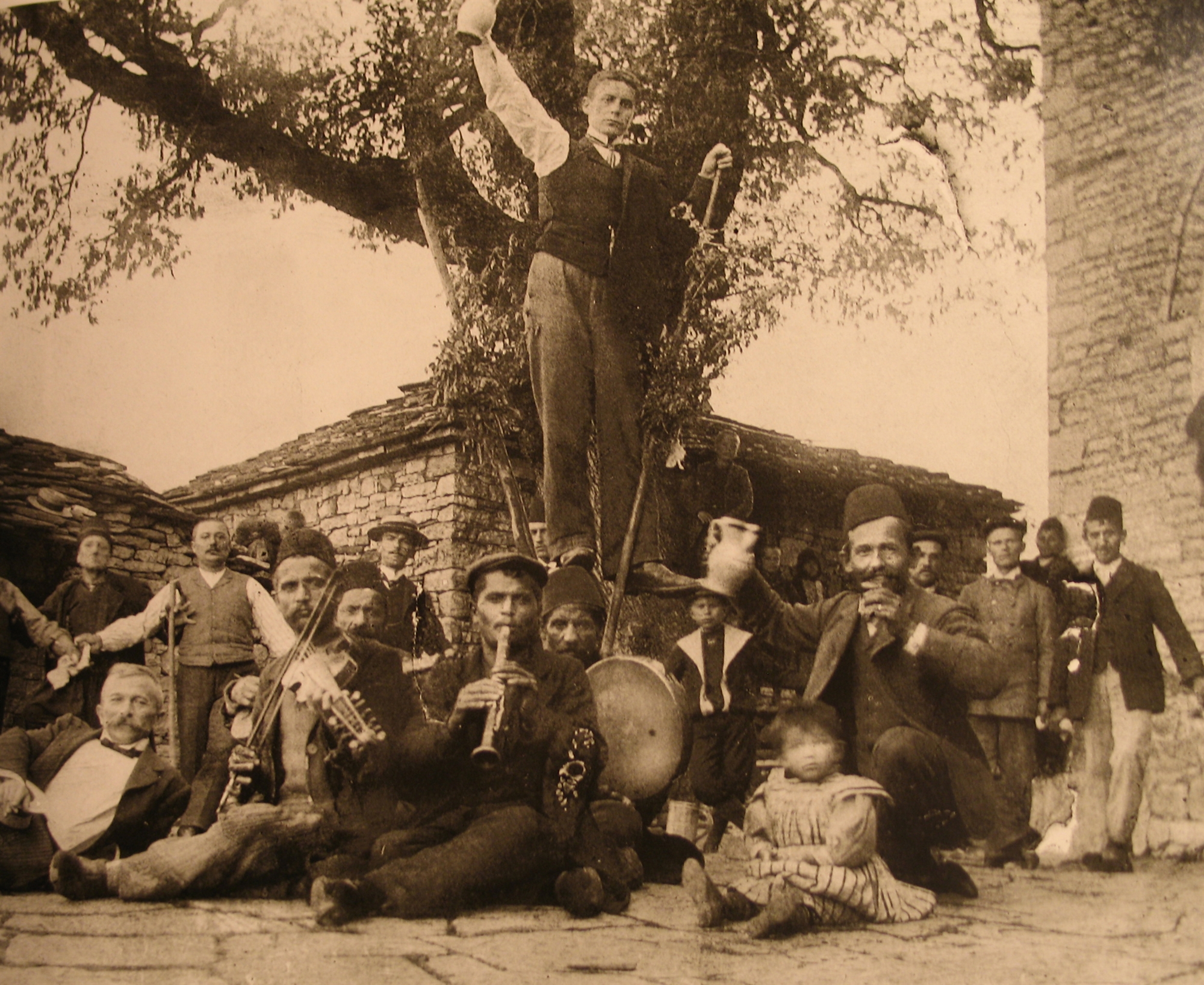 Κρίστοφερ Κινγκ στην «Κ»: Στην Ηπειρο δεν ηχούσε κλαρίνο-1