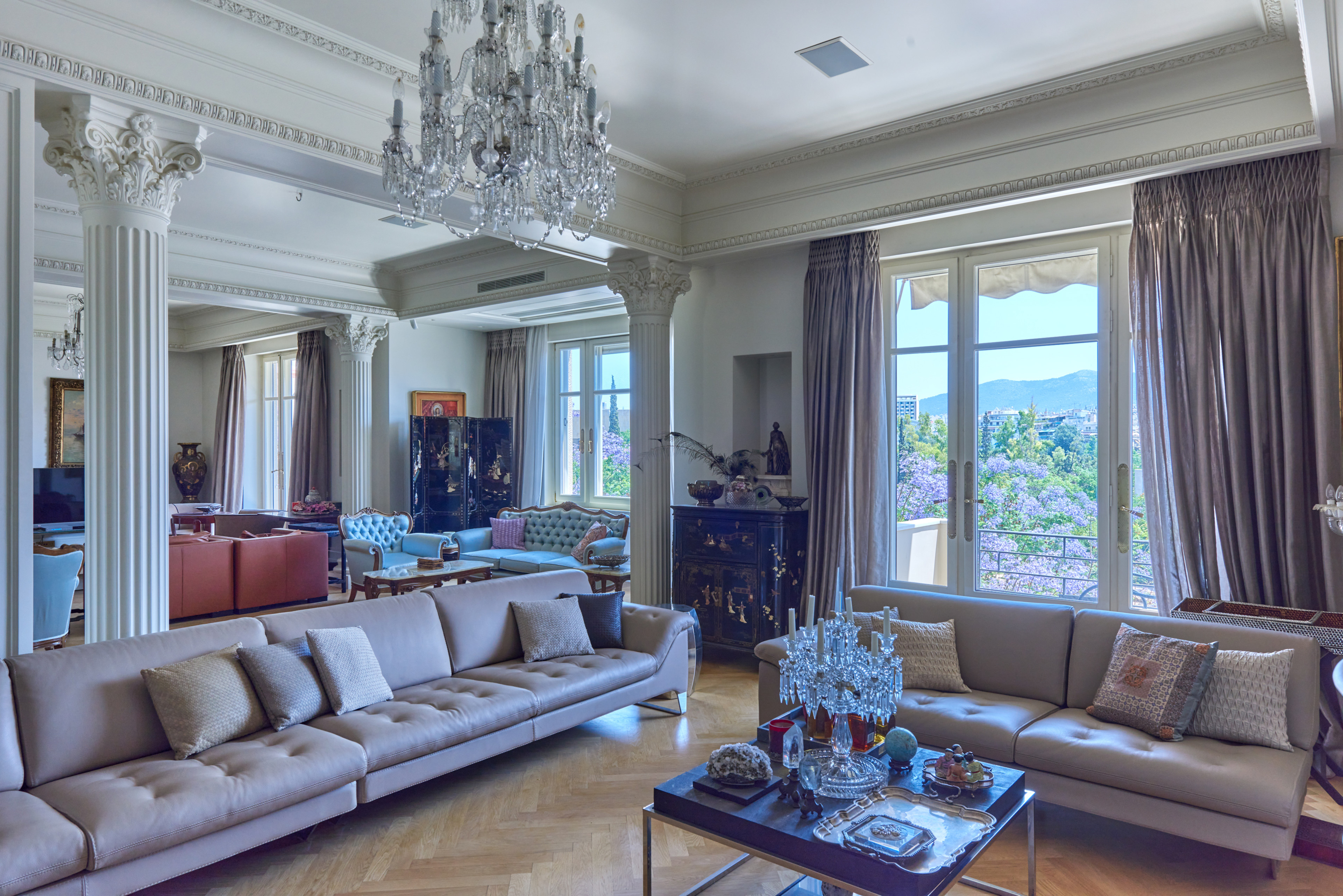 Πράξη πρώτη: Στον Φάρο με τους επισήμους-1