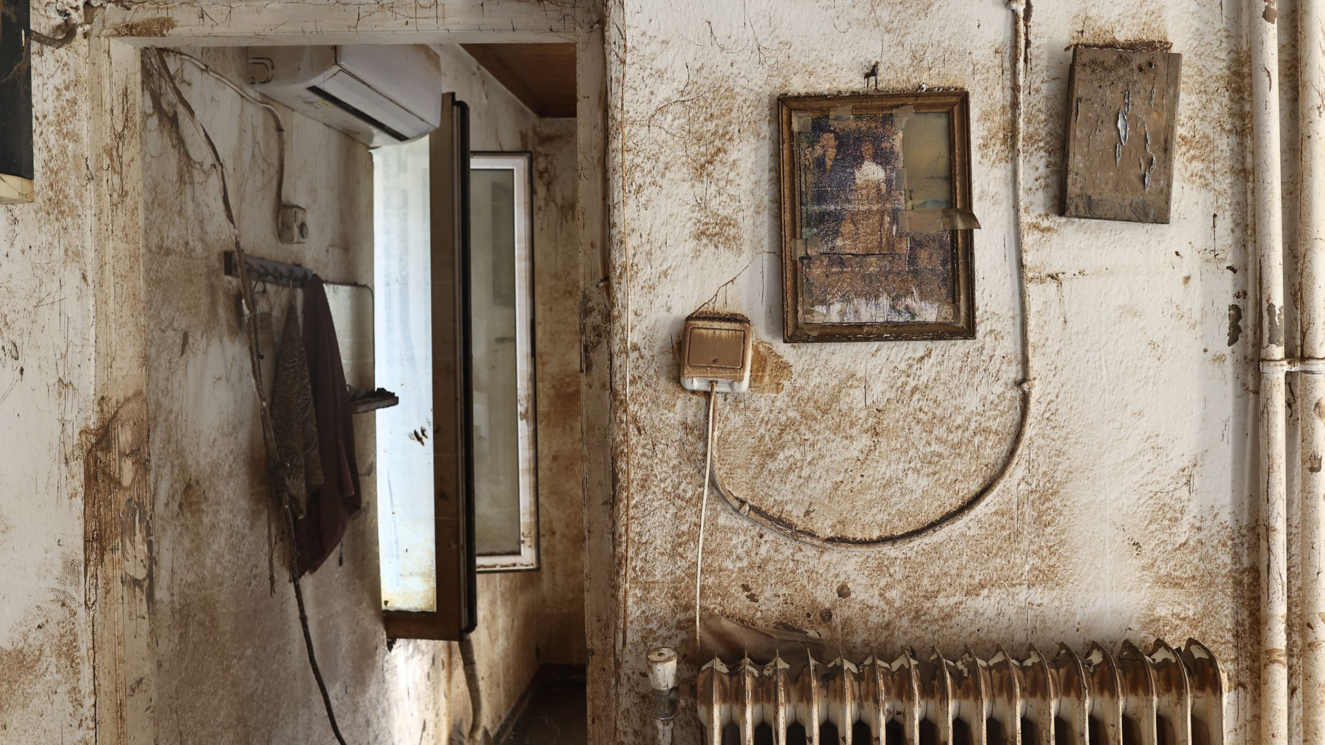 Η ζωή σε ένα τροχόσπιτο έξω από το διαλυμένο Κεραμίδι Τρικάλων-4