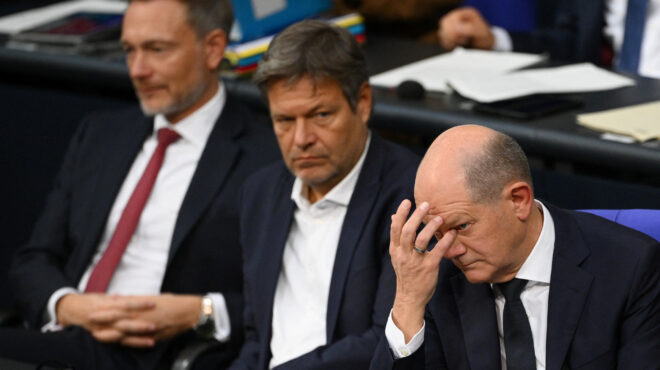 γερμανία-ολοένα-υψηλότερα-η-ανεργία-562706176