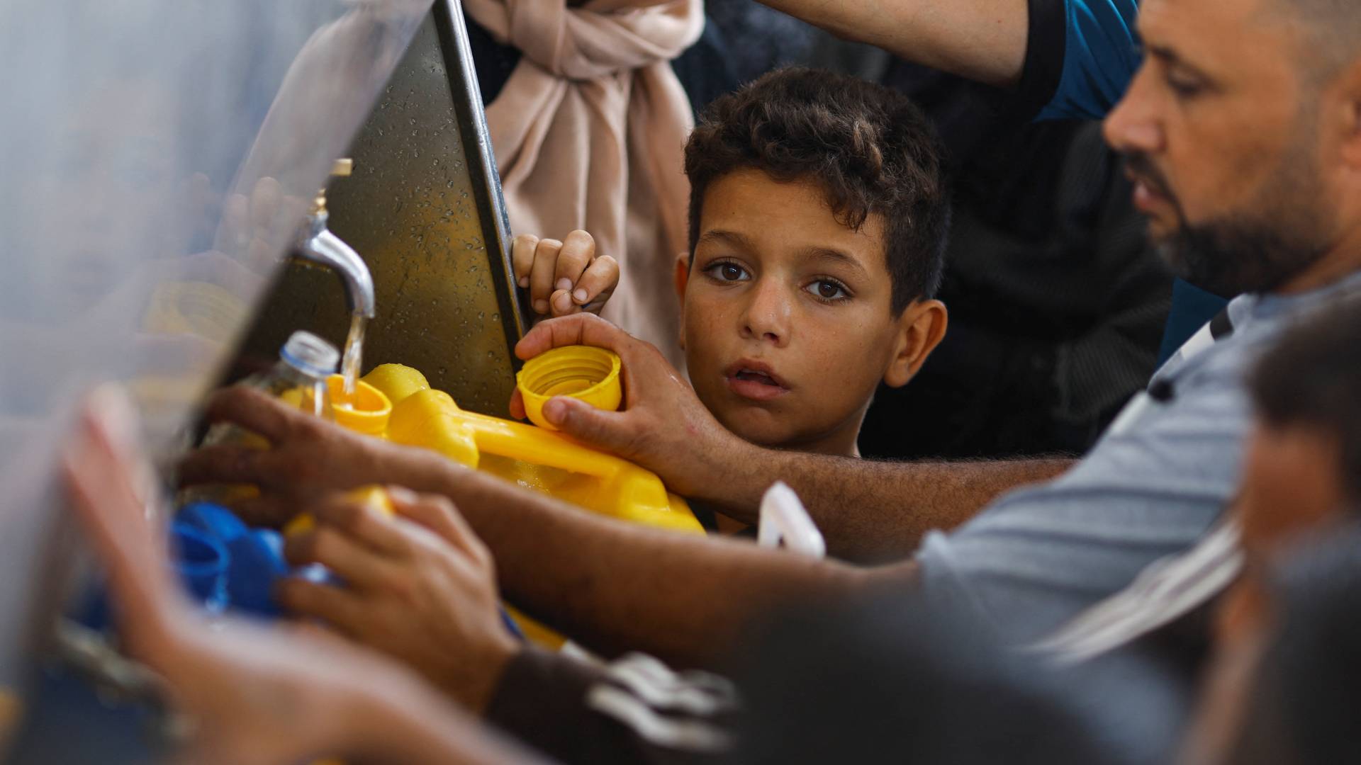 Γάζα: Στο κενό οι εκκλήσεις για ανθρωπιστική παύση, ενώ οι προμήθειες εξαντλούνται-2